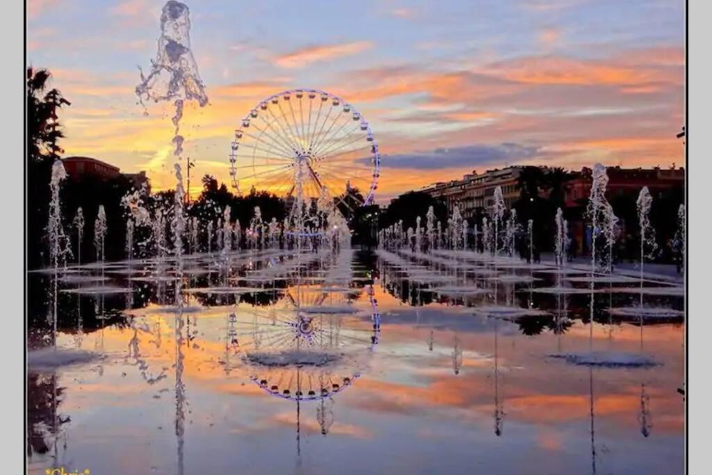 Appartement A 50 mètres de la plage et de la promenade des anglais à Nice Extérieur photo