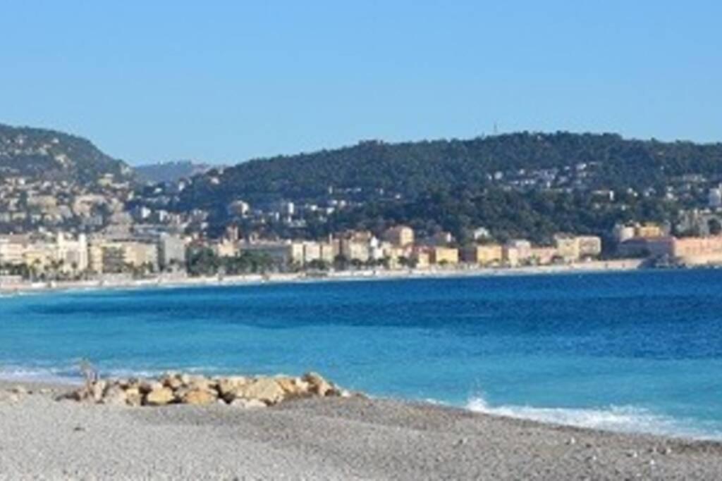 Appartement A 50 mètres de la plage et de la promenade des anglais à Nice Extérieur photo