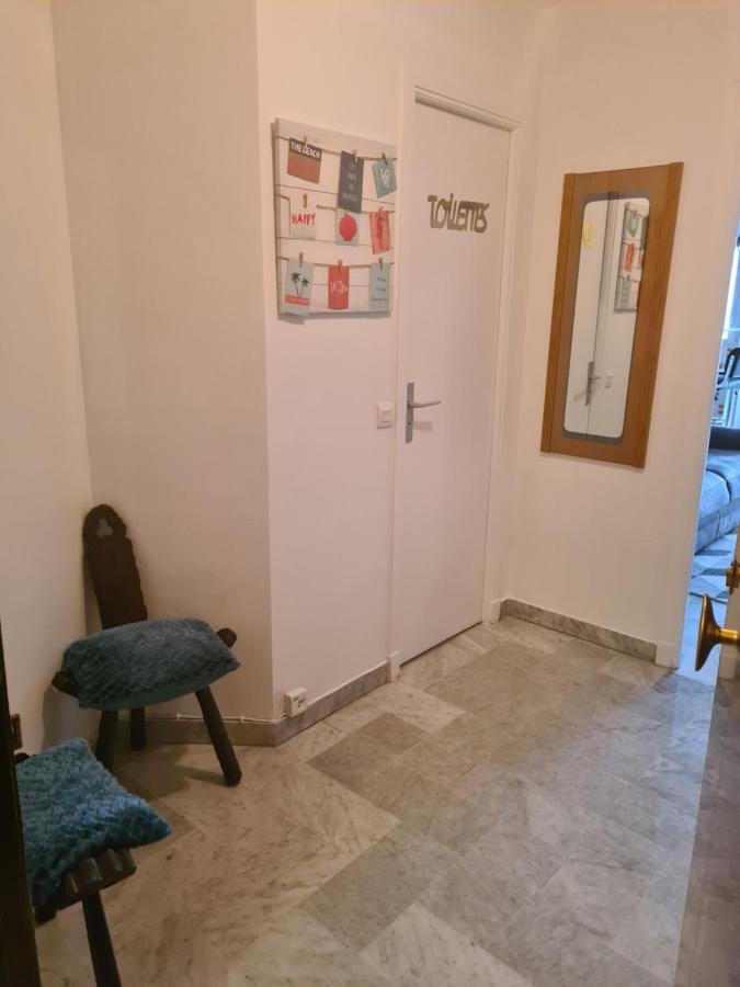 Appartement A 50 mètres de la plage et de la promenade des anglais à Nice Extérieur photo